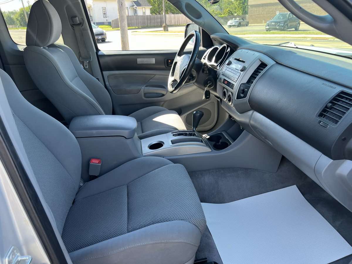 2011 Toyota Tacoma 4x4 Access Cab V6 photo 15