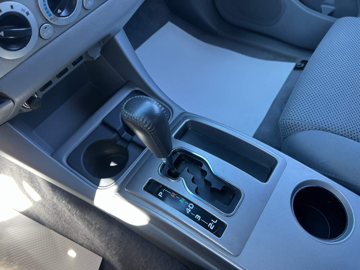 2011 Toyota Tacoma 4x4 Access Cab V6 photo 23
