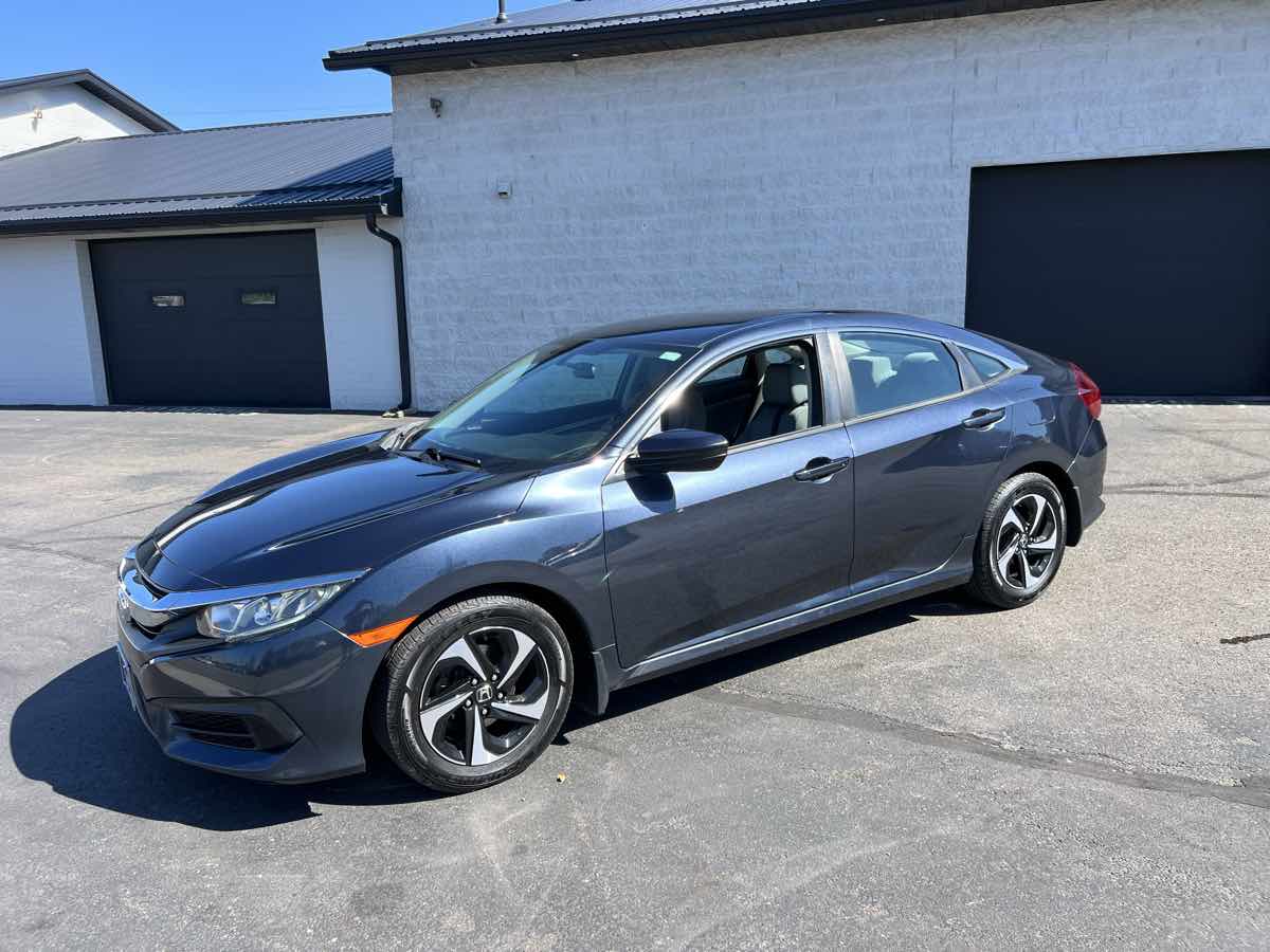 2017 Honda Civic LX photo 2