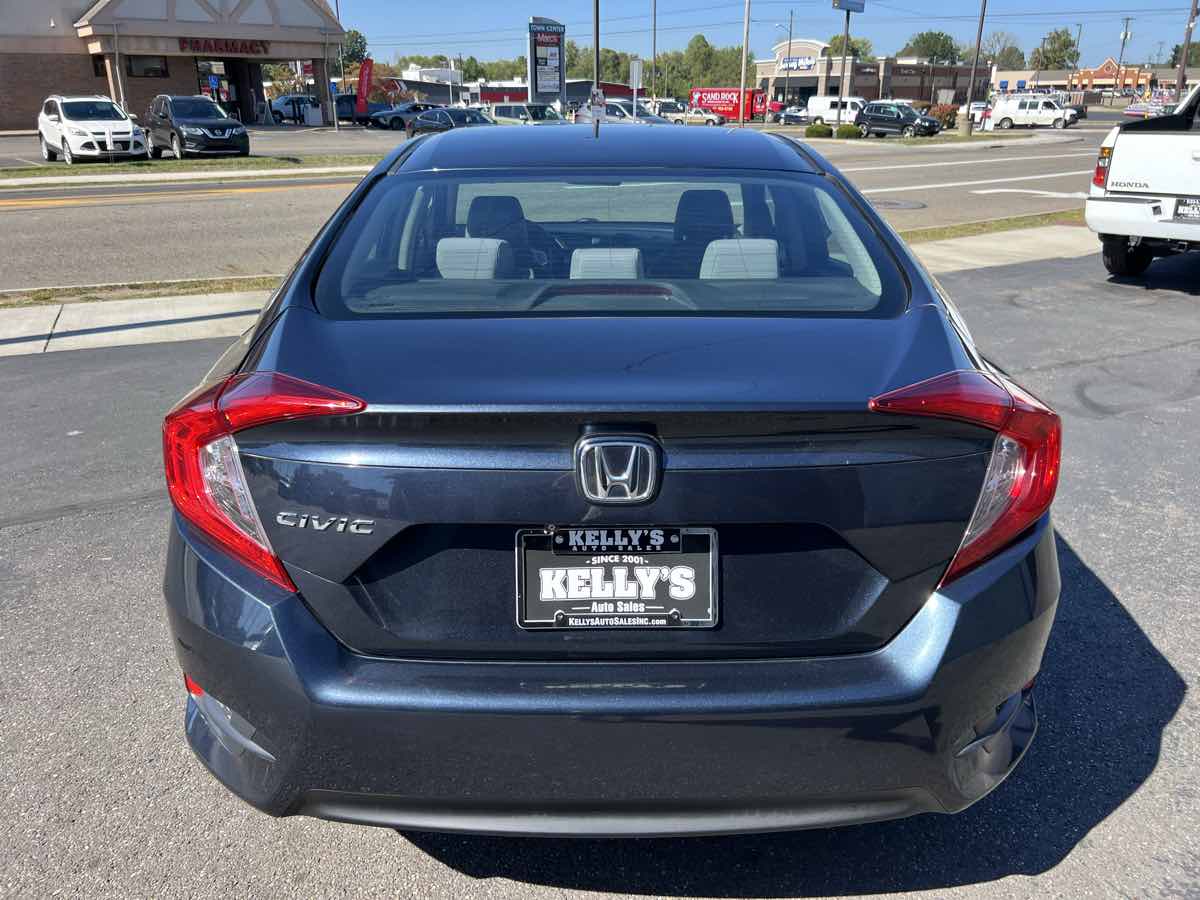 2017 Honda Civic LX photo 4