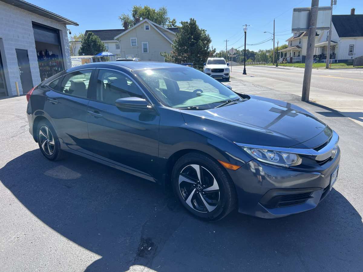 2017 Honda Civic LX photo 6