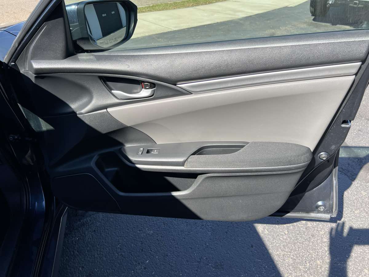 2017 Honda Civic LX photo 19