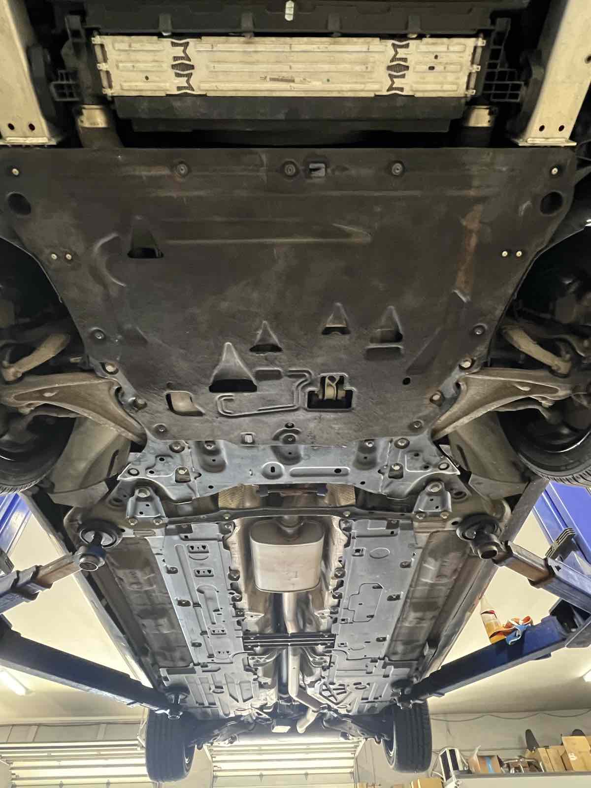 2018 Volvo S90 Momentum photo 24
