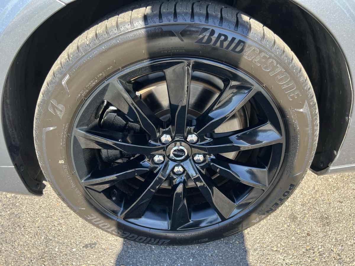 2018 Volvo S90 Momentum photo 5