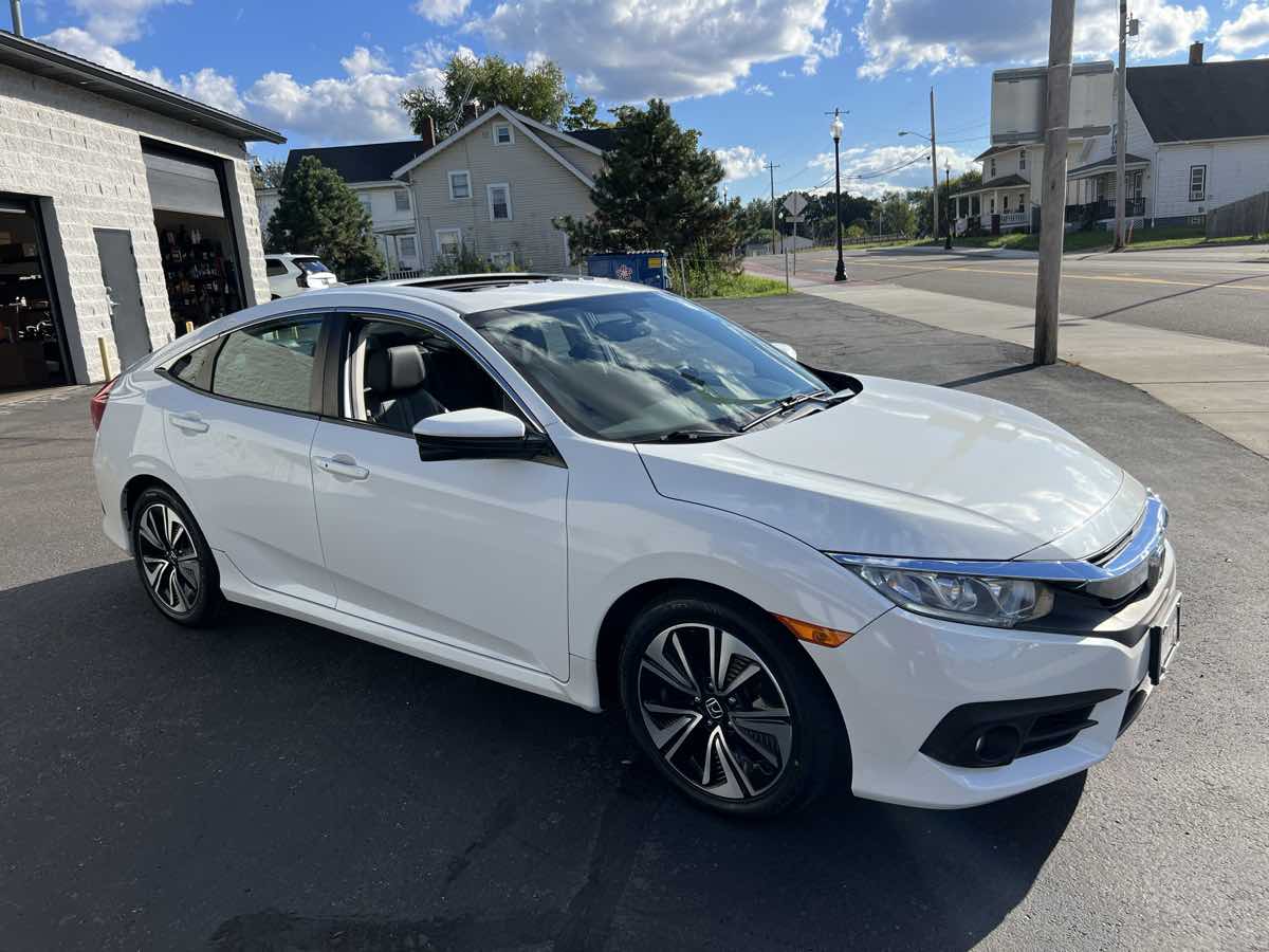 2016 Honda Civic EX-L photo 3