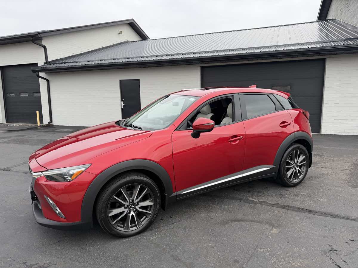 2017 Mazda CX-3 Grand Touring photo 2