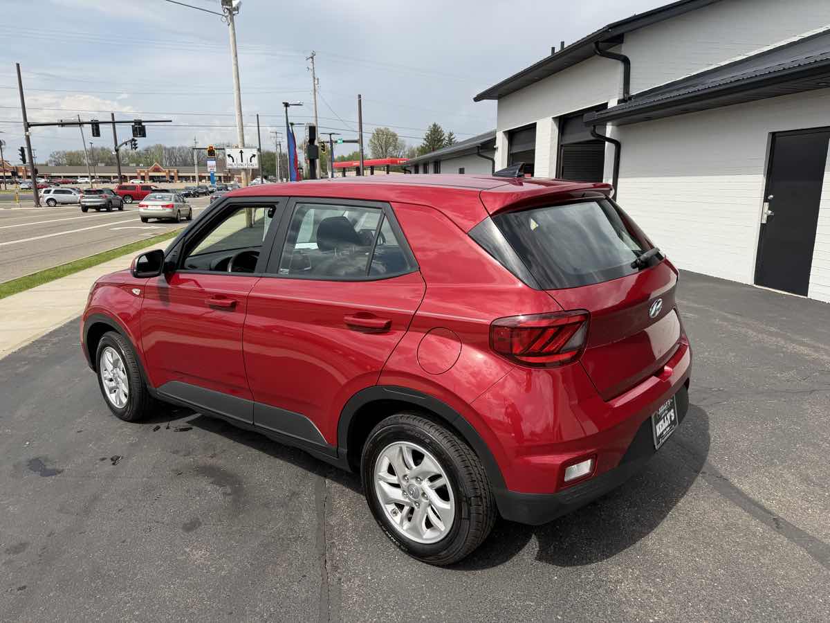 2021 Hyundai Venue SE - Photo 3