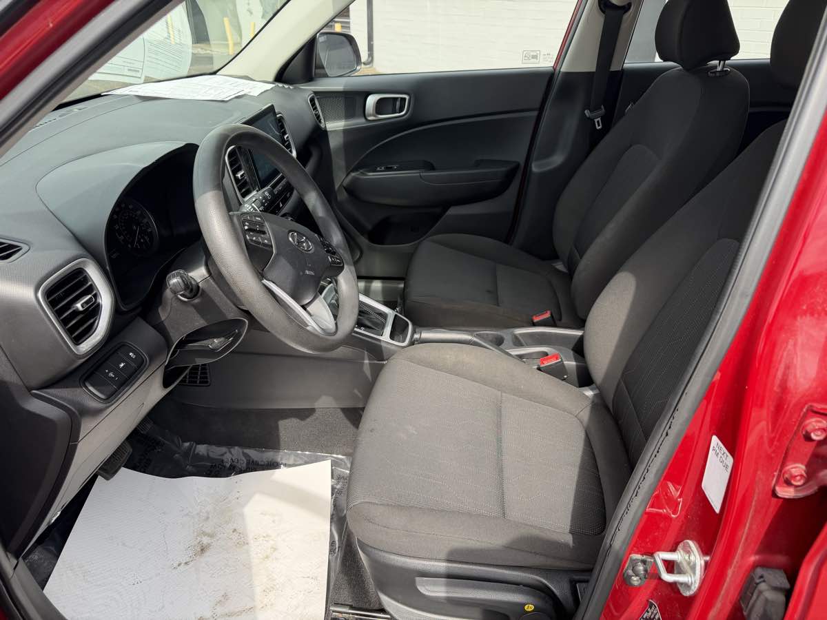 2021 Hyundai Venue SE - Photo 12