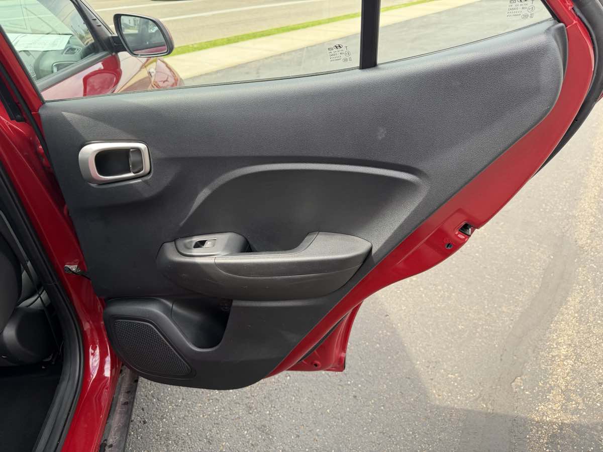 2021 Hyundai Venue SE - Photo 17