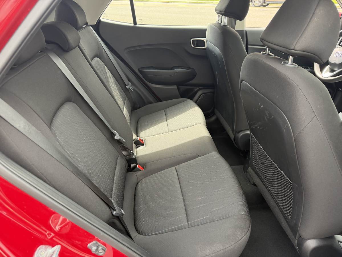 2021 Hyundai Venue SE - Photo 18