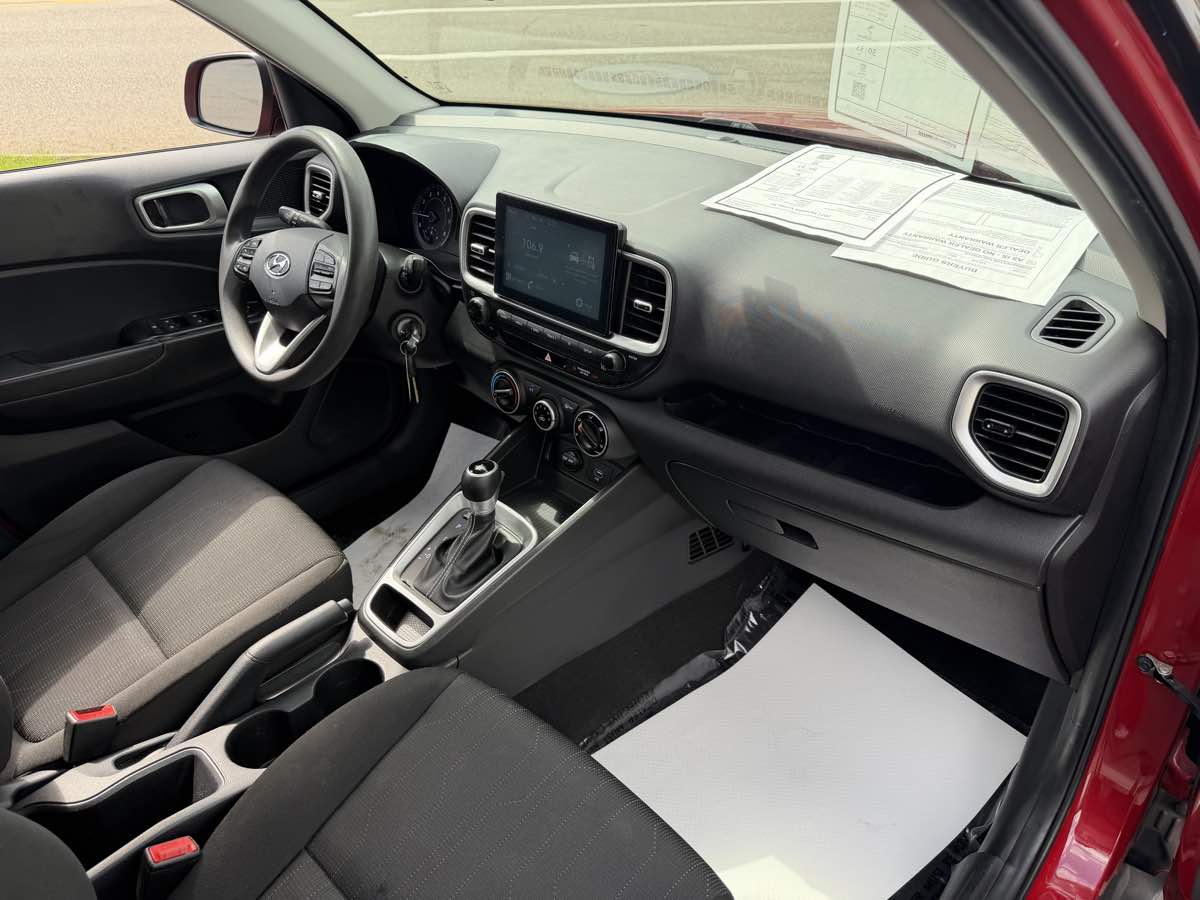 2021 Hyundai Venue SE - Photo 19