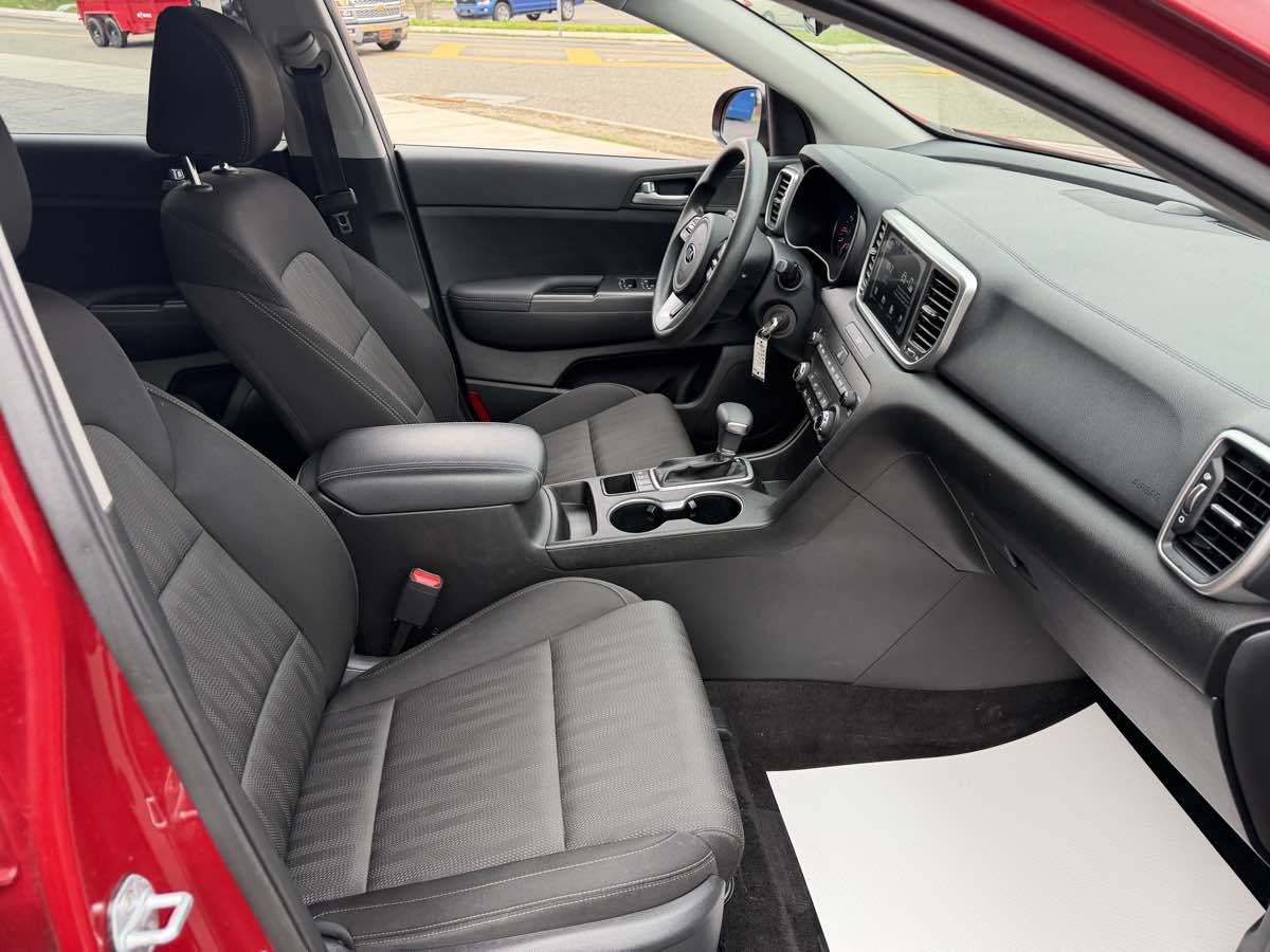 2020 Kia Sportage LX - Photo 18