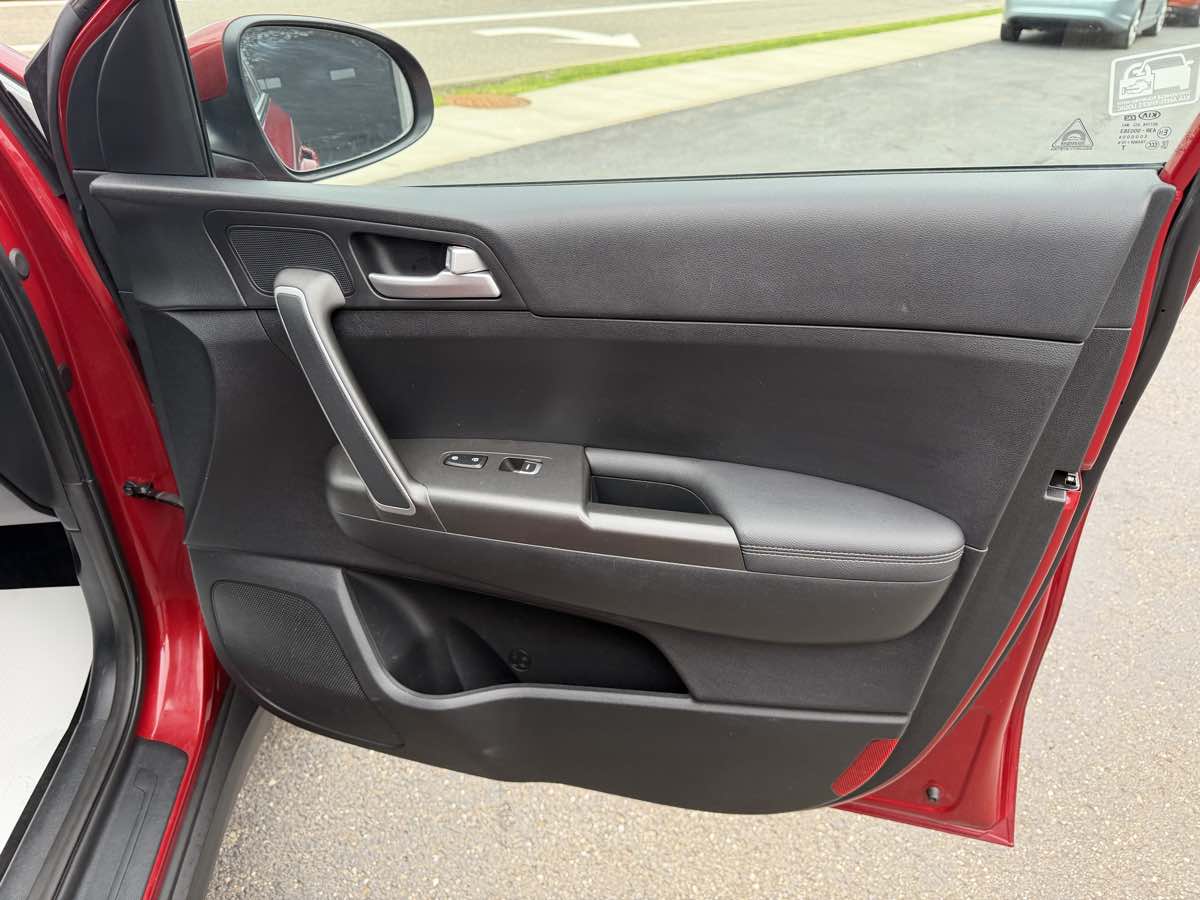 2020 Kia Sportage LX - Photo 20