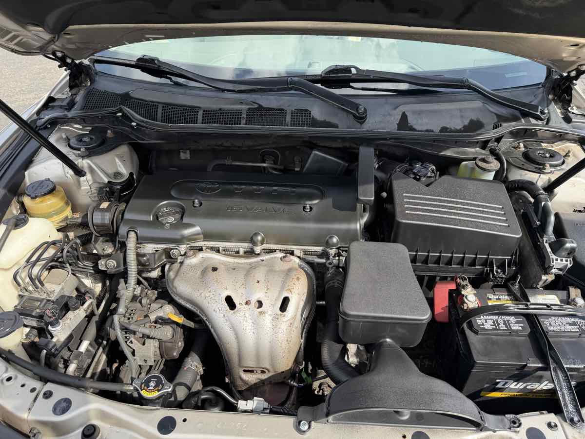 2009 Toyota Camry SE - Photo 22