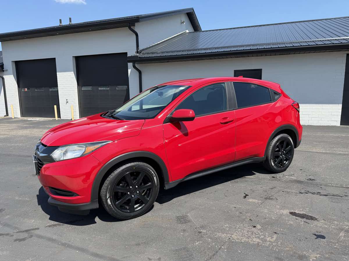 2018 Honda HR-V LX - Photo 2