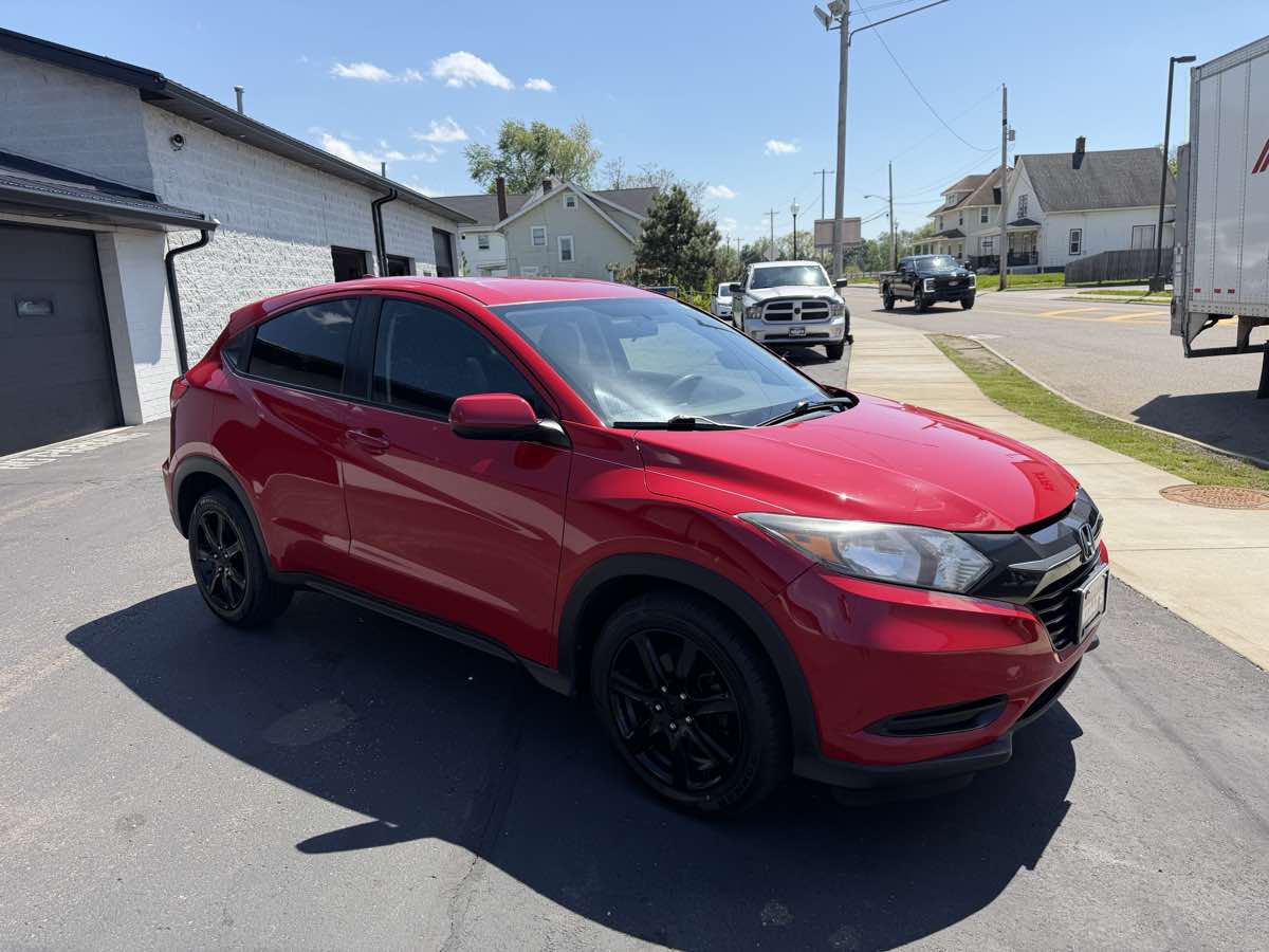 2018 Honda HR-V LX - Photo 8