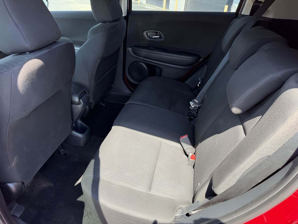 2018 Honda HR-V LX - Photo 13