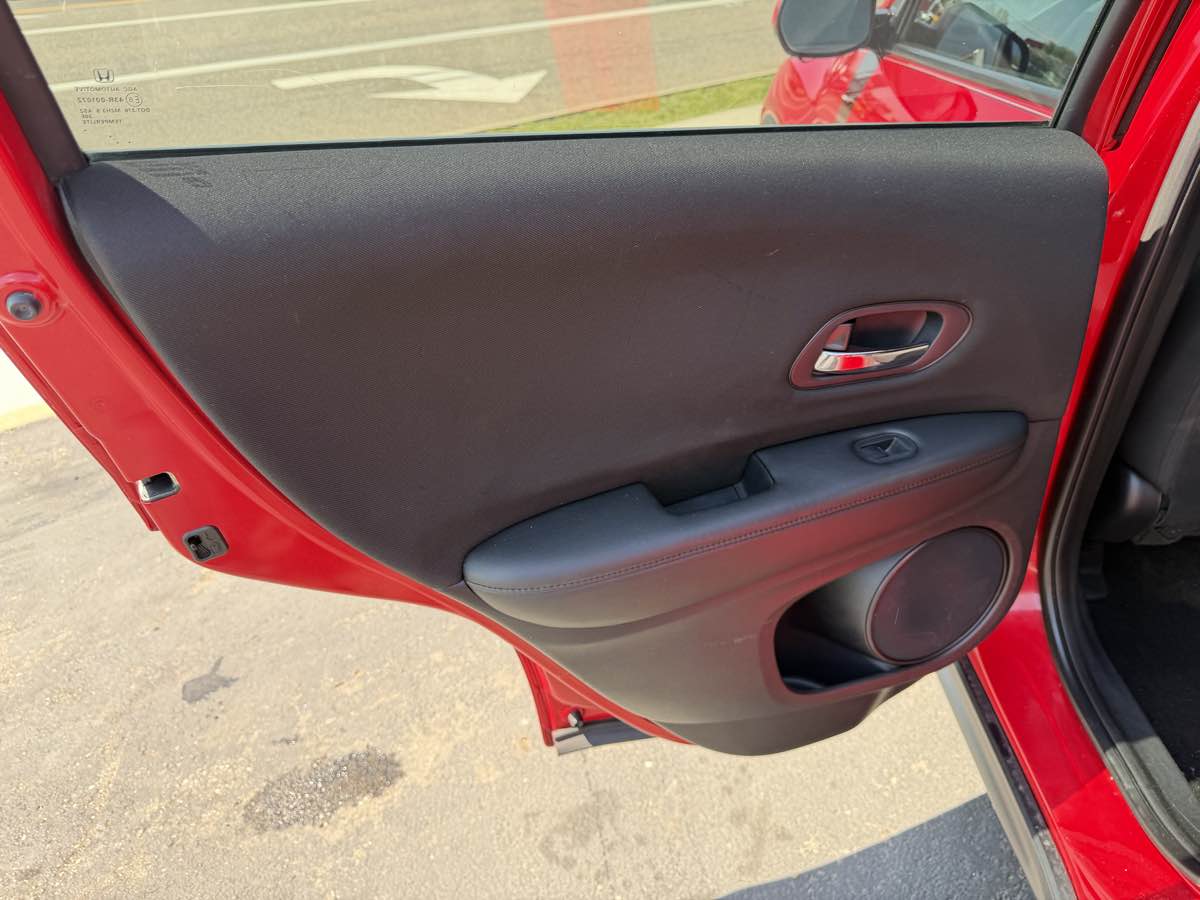 2018 Honda HR-V LX - Photo 14