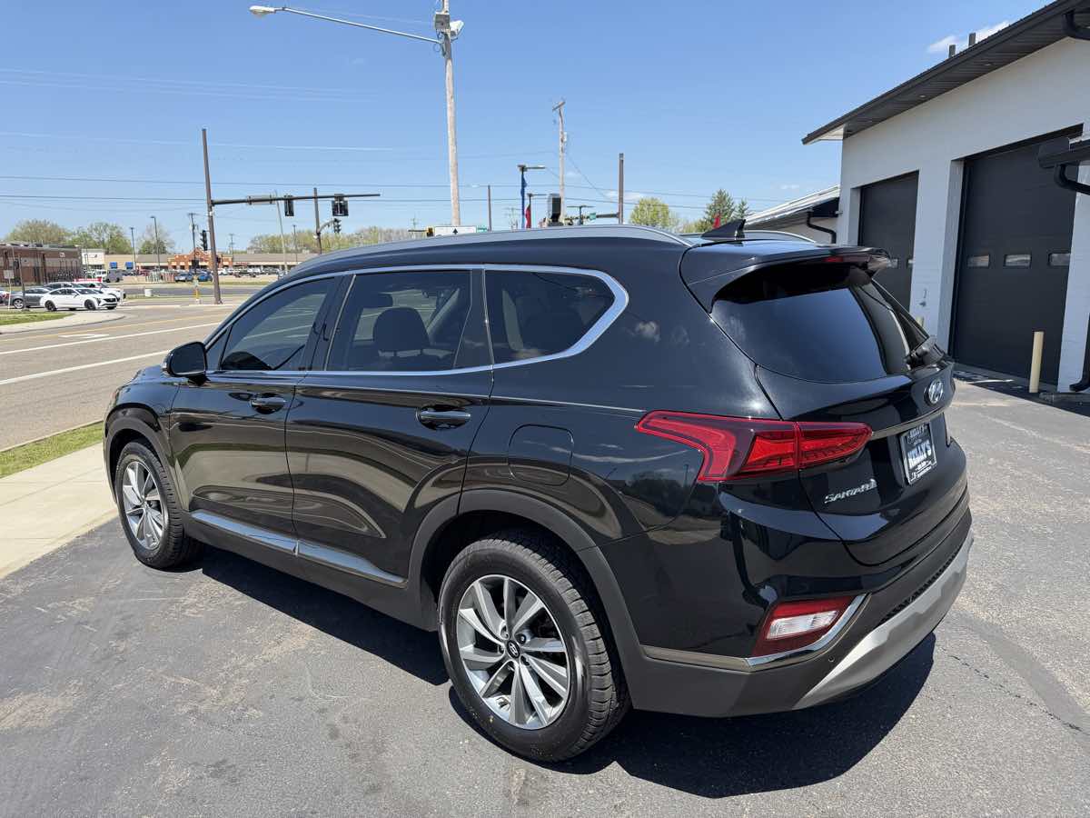 2019 Hyundai Santa Fe Limited - Photo 3