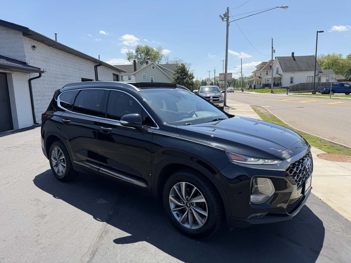 2019 Hyundai Santa Fe Limited - Photo 6