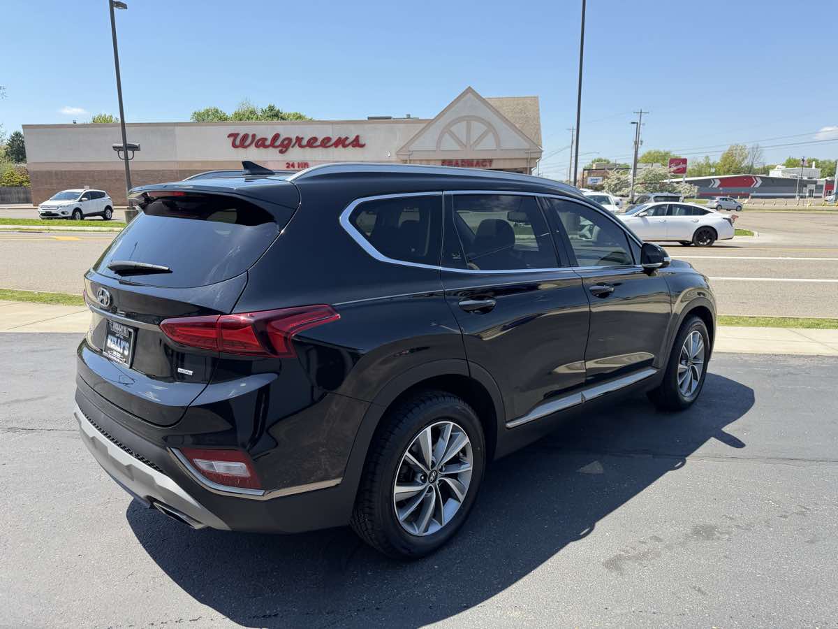 2019 Hyundai Santa Fe Limited - Photo 7