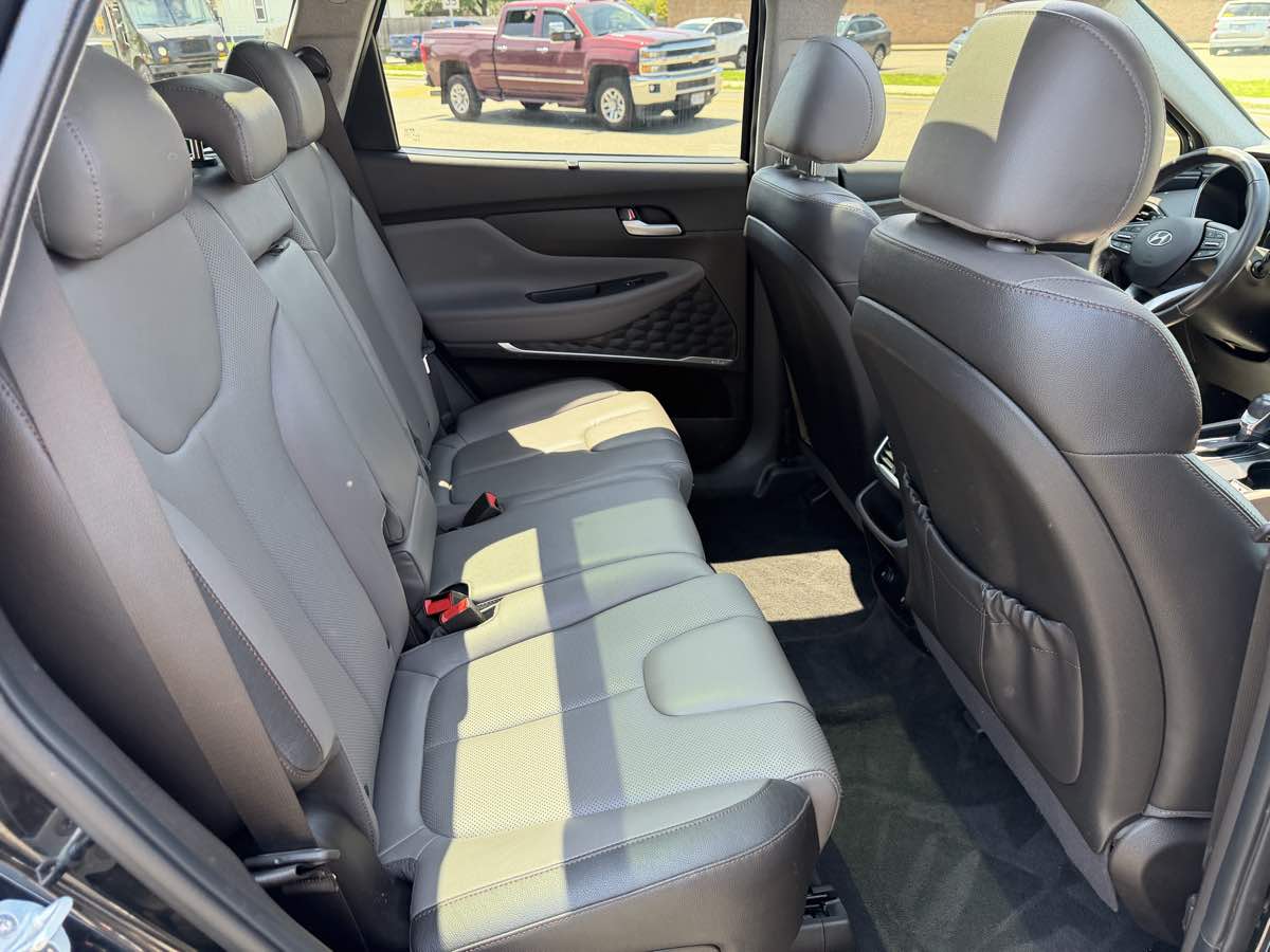 2019 Hyundai Santa Fe Limited - Photo 16