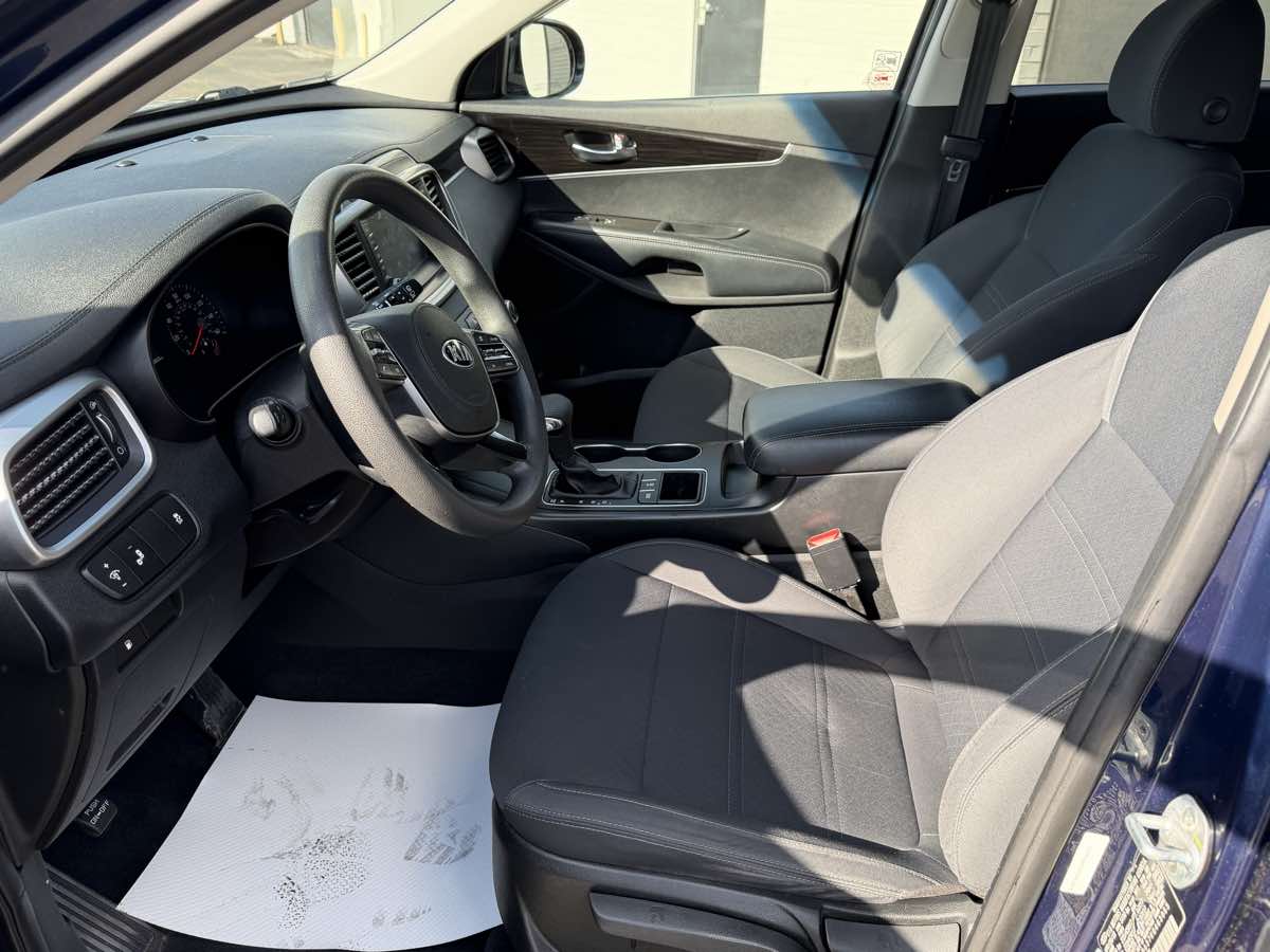 2019 Kia Sorento LX - Photo 10