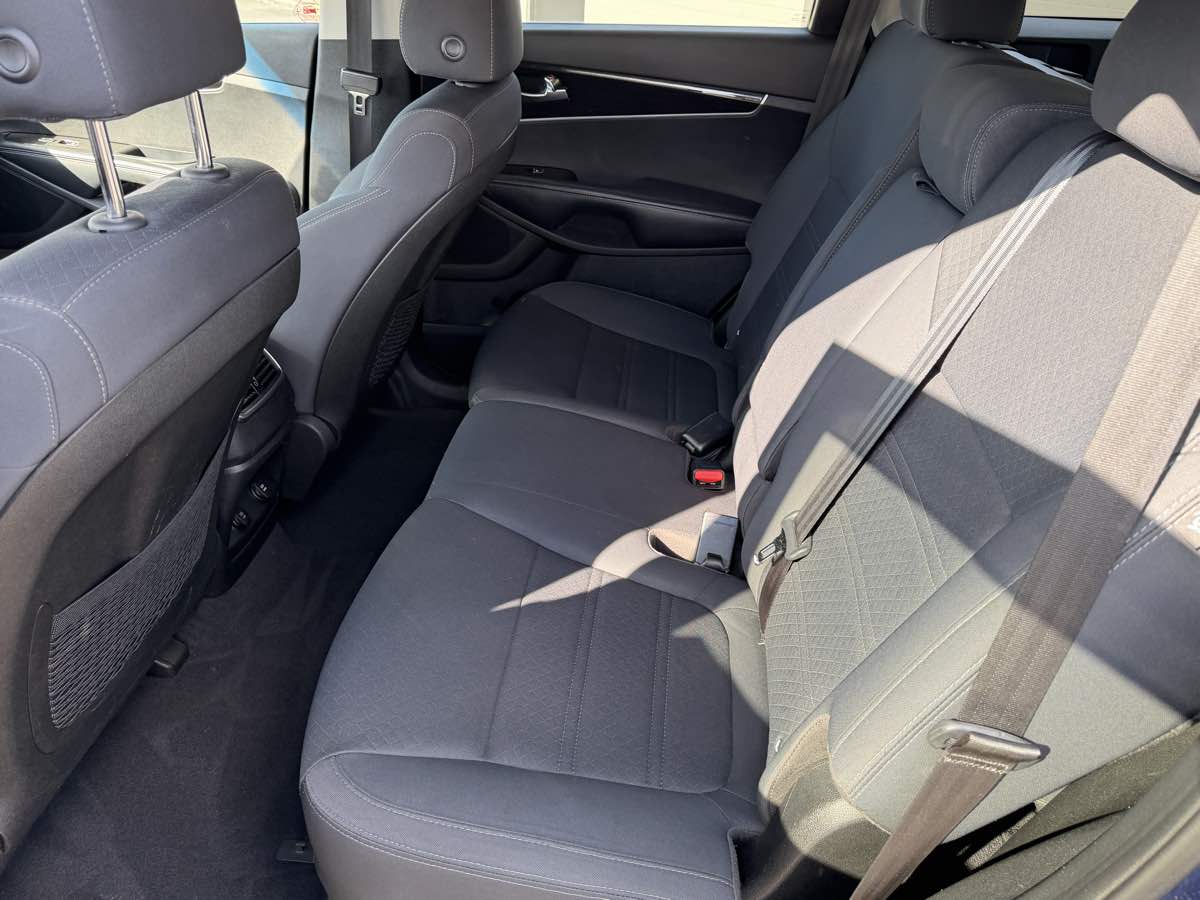 2019 Kia Sorento LX - Photo 13