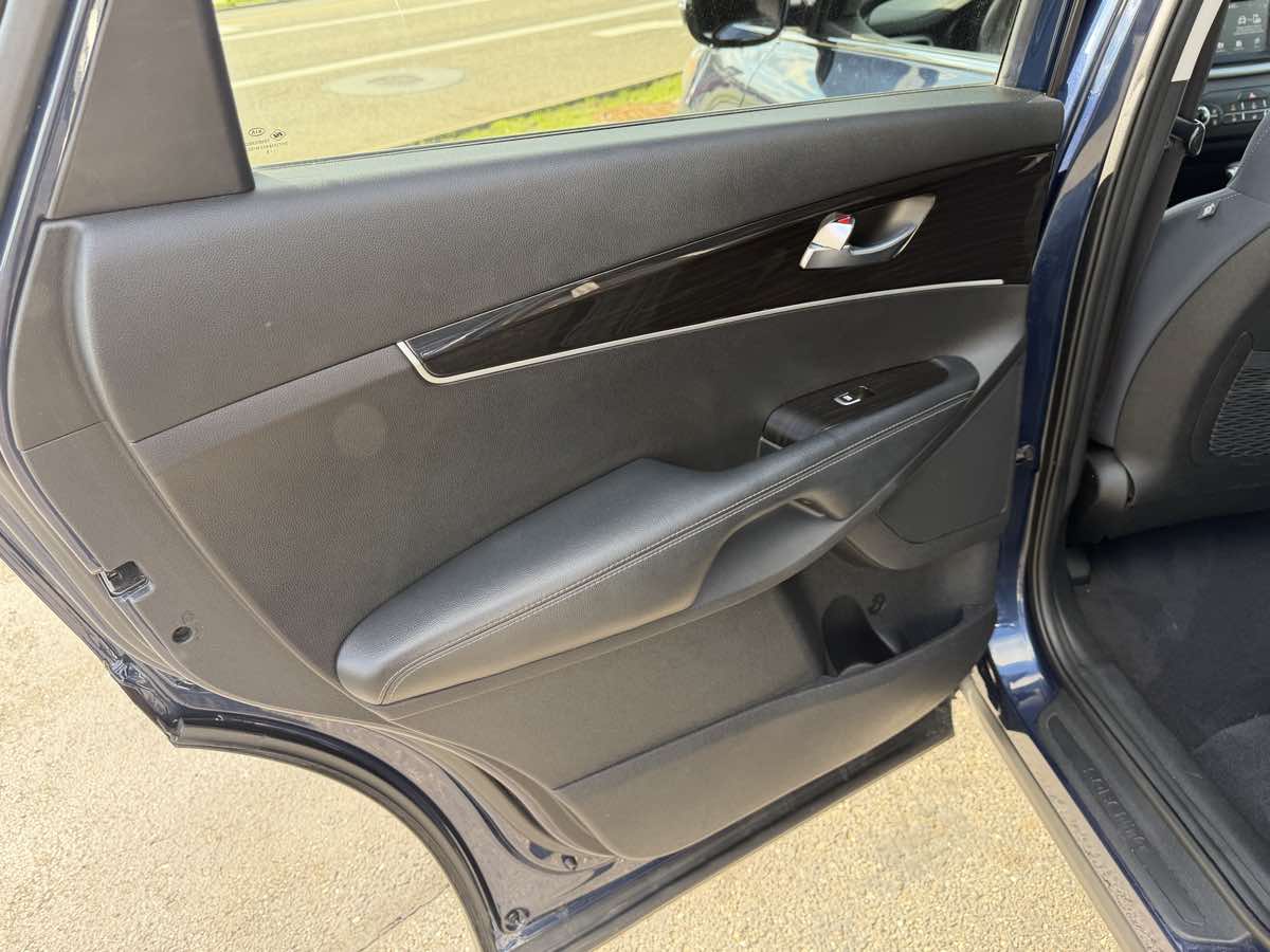 2019 Kia Sorento LX - Photo 14