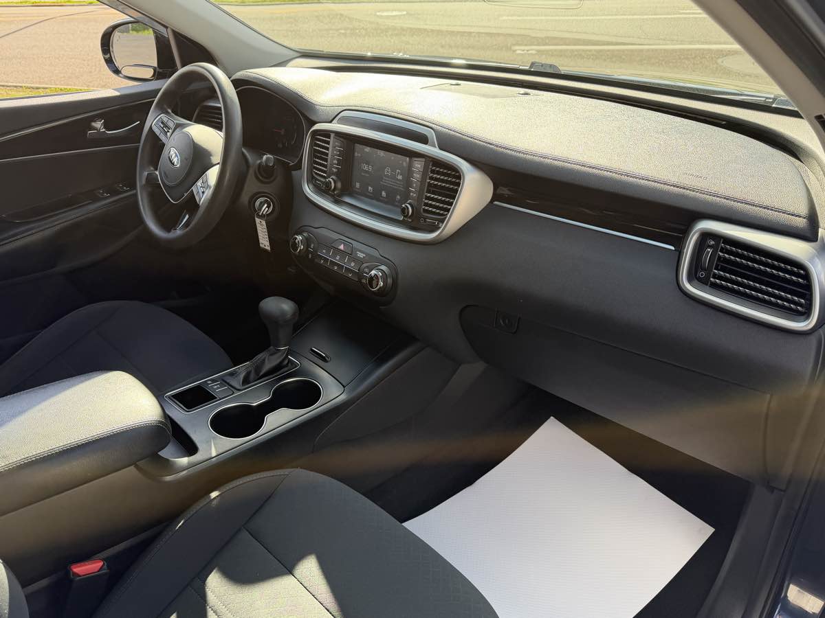 2019 Kia Sorento LX - Photo 19