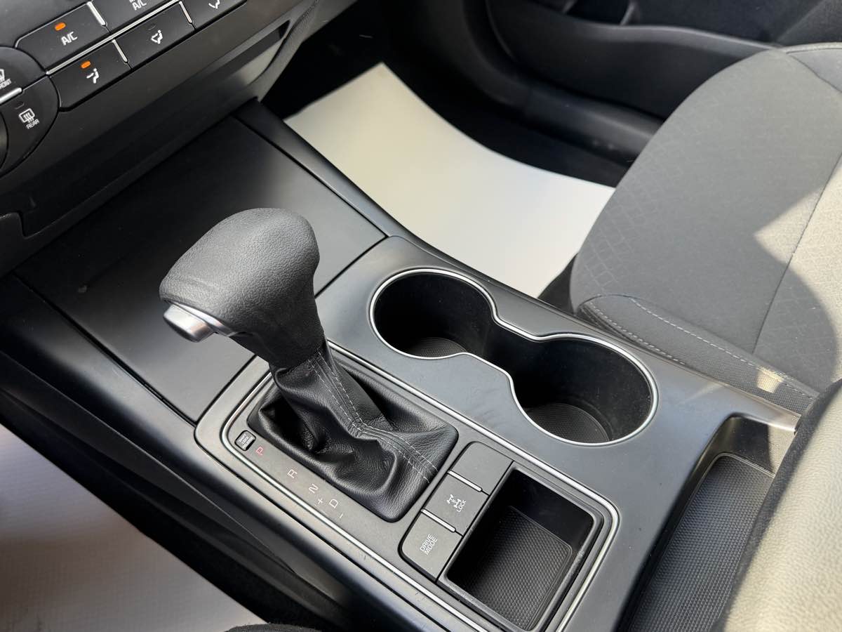 2019 Kia Sorento LX - Photo 23