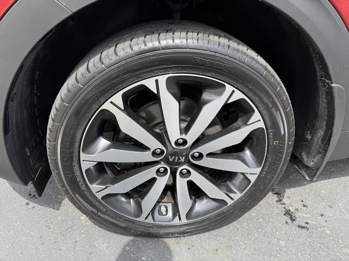 2019 Kia Sportage EX - Photo 8