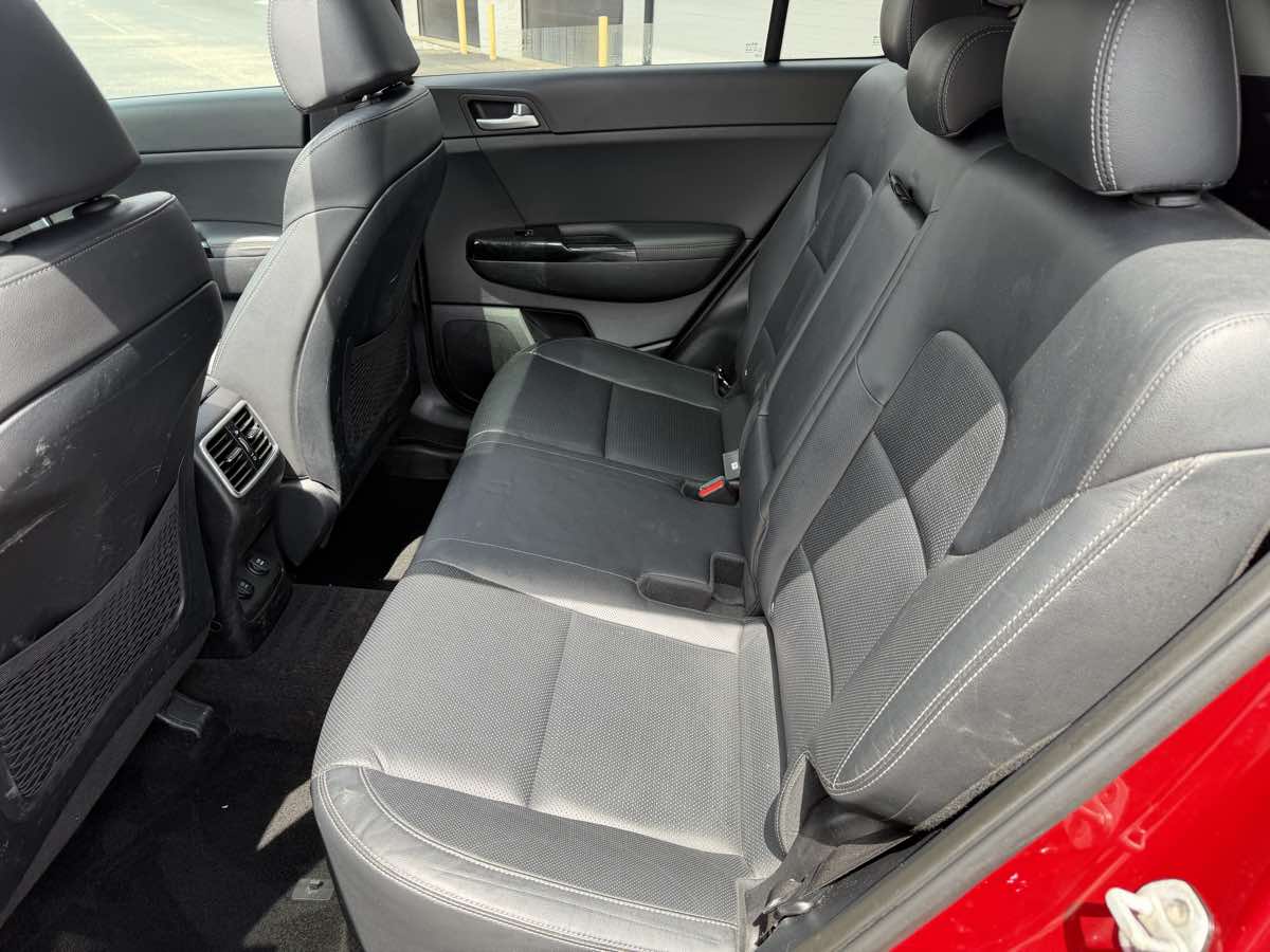 2019 Kia Sportage EX - Photo 13