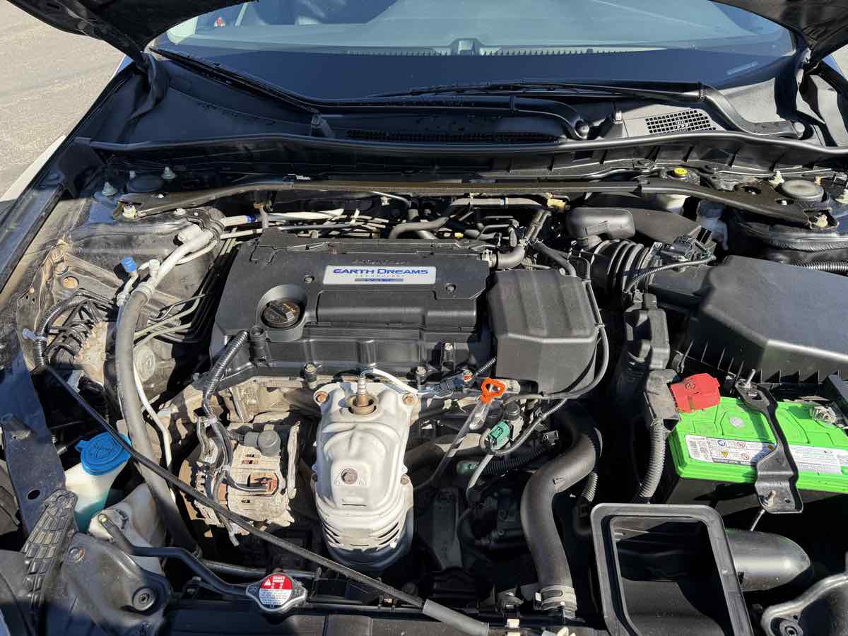 2015 Honda Accord EX - Photo 21