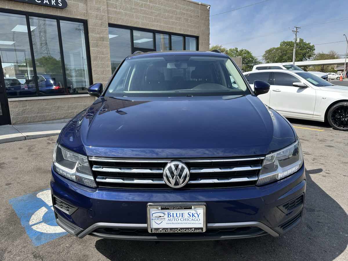 2021 Volkswagen Tiguan R-Line Black SEL photo 3