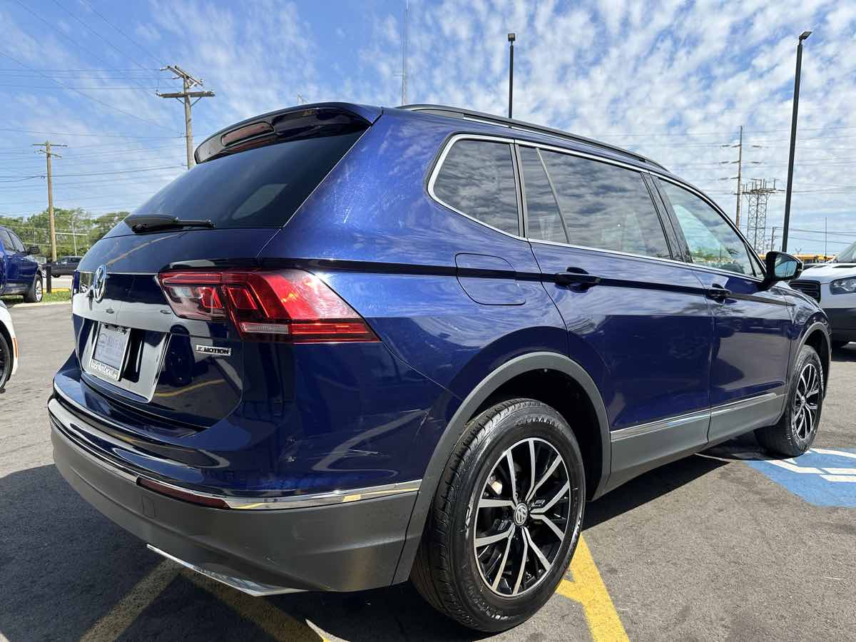 2021 Volkswagen Tiguan R-Line Black SEL photo 6