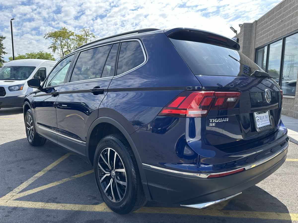 2021 Volkswagen Tiguan R-Line Black SEL photo 8