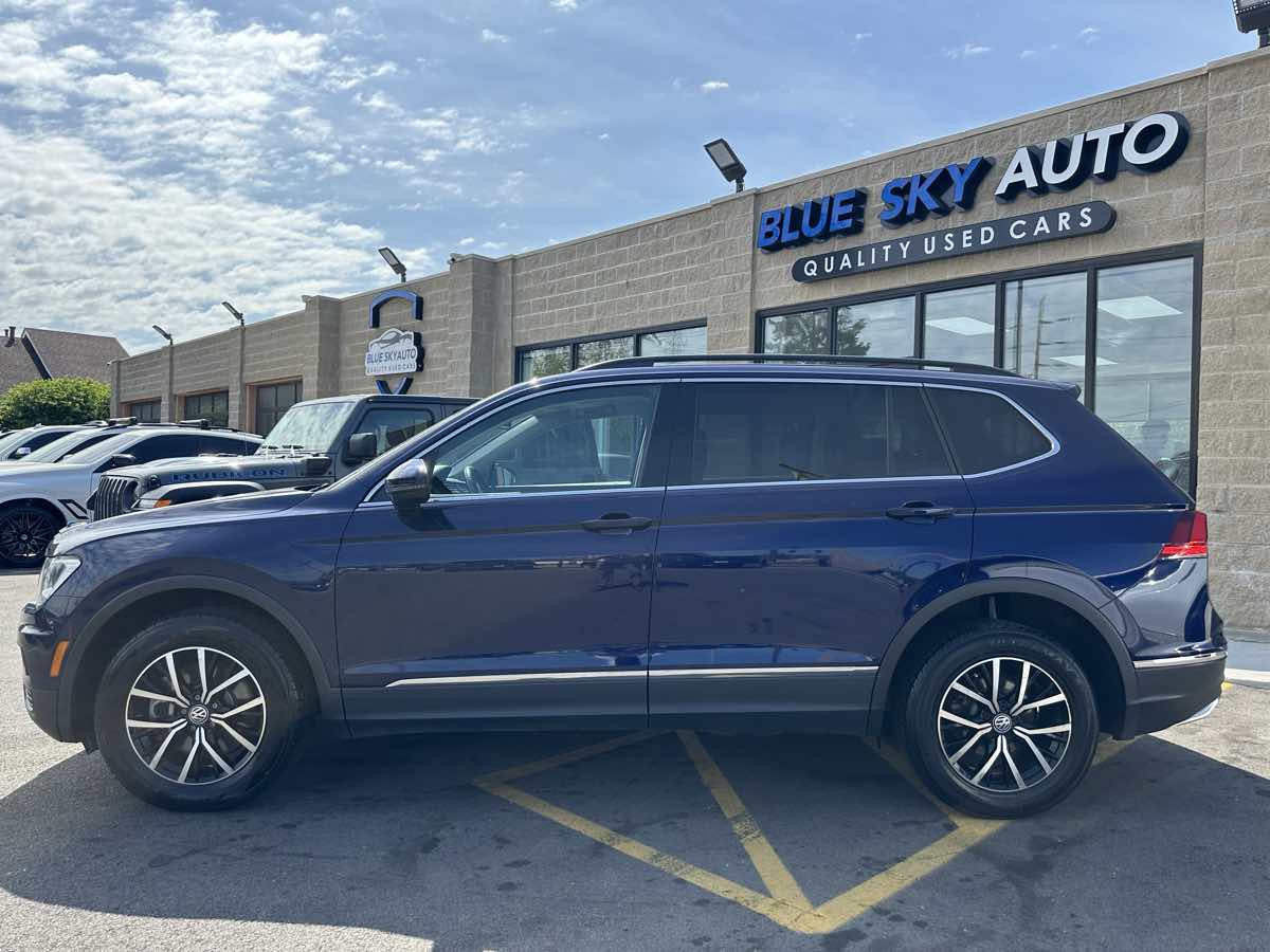 2021 Volkswagen Tiguan R-Line Black SEL photo 9