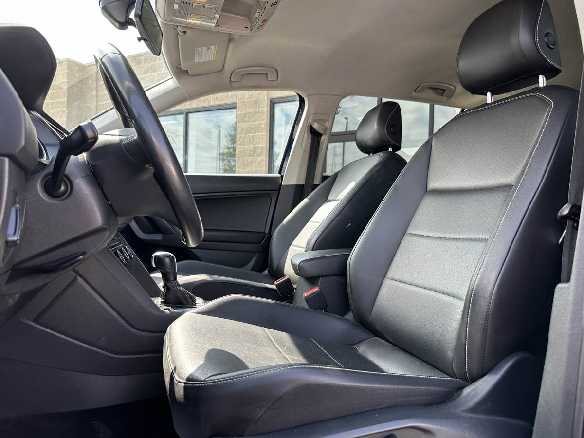 2021 Volkswagen Tiguan R-Line Black SEL photo 14