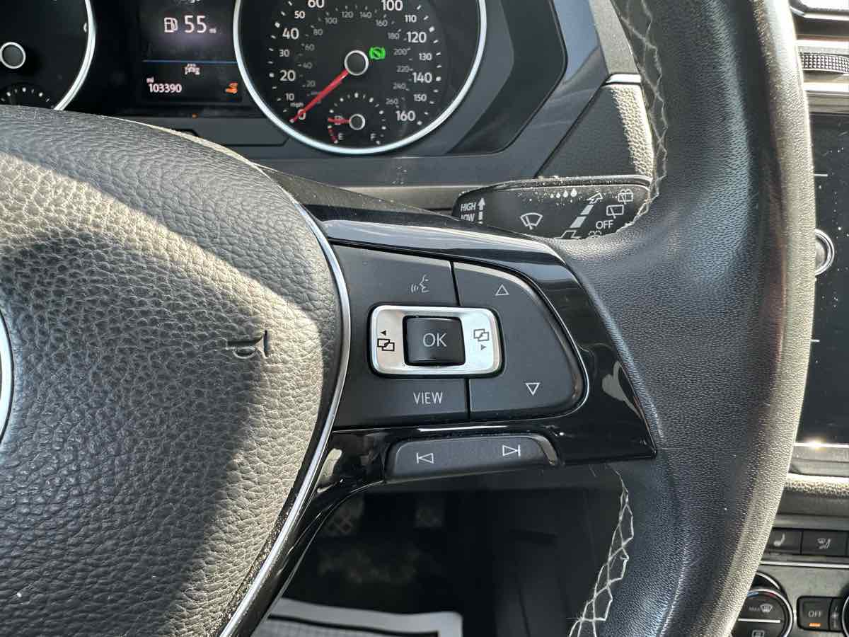 2021 Volkswagen Tiguan R-Line Black SEL photo 20