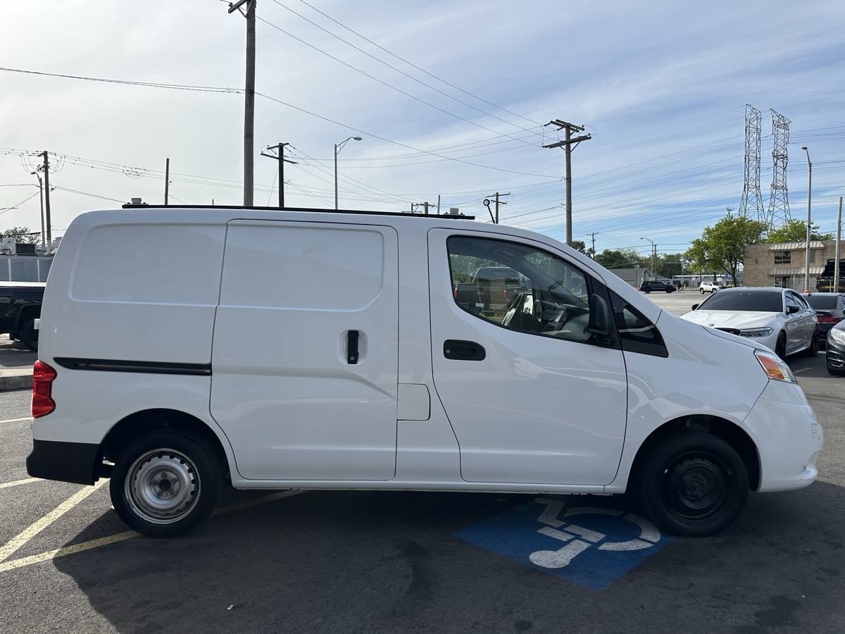 2020 Nissan NV200 S photo 4