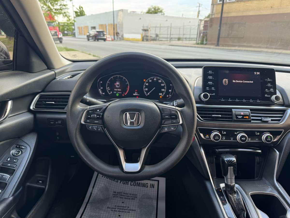 2018 Honda Accord LX 1.5T photo 13