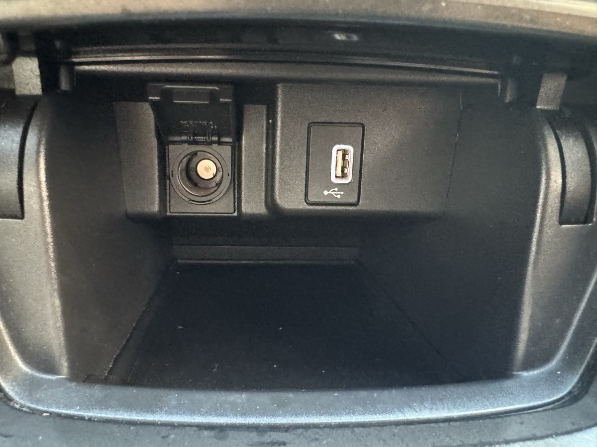 2018 Honda Accord LX 1.5T photo 34