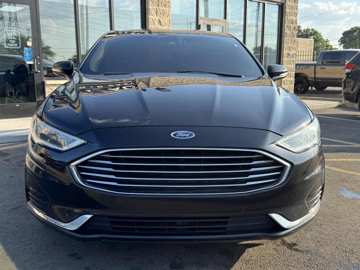 2020 Ford Fusion SEL photo 3