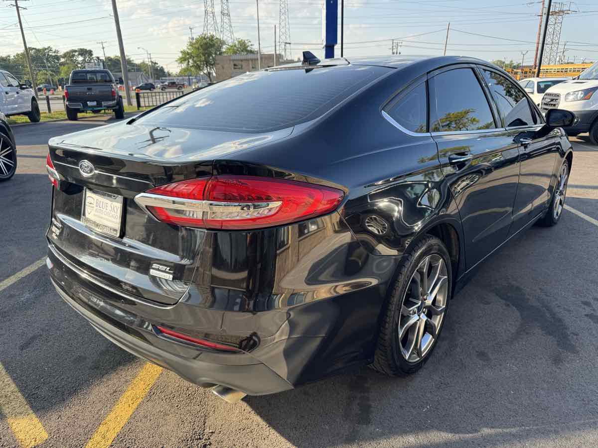 2020 Ford Fusion SEL photo 6