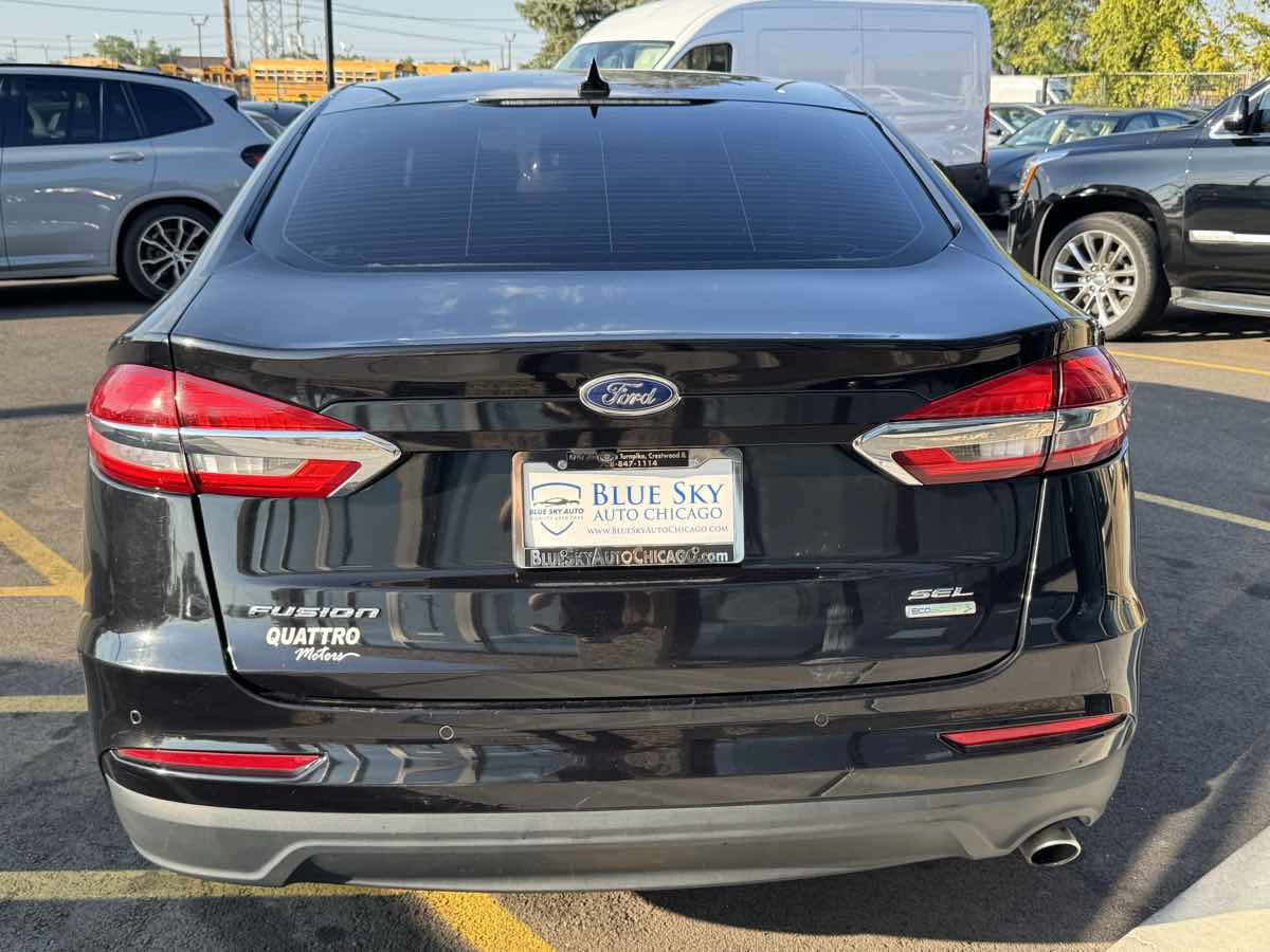 2020 Ford Fusion SEL photo 7