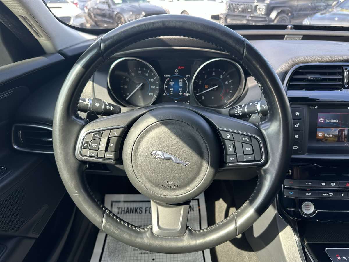 2017 Jaguar XE Premium photo 20