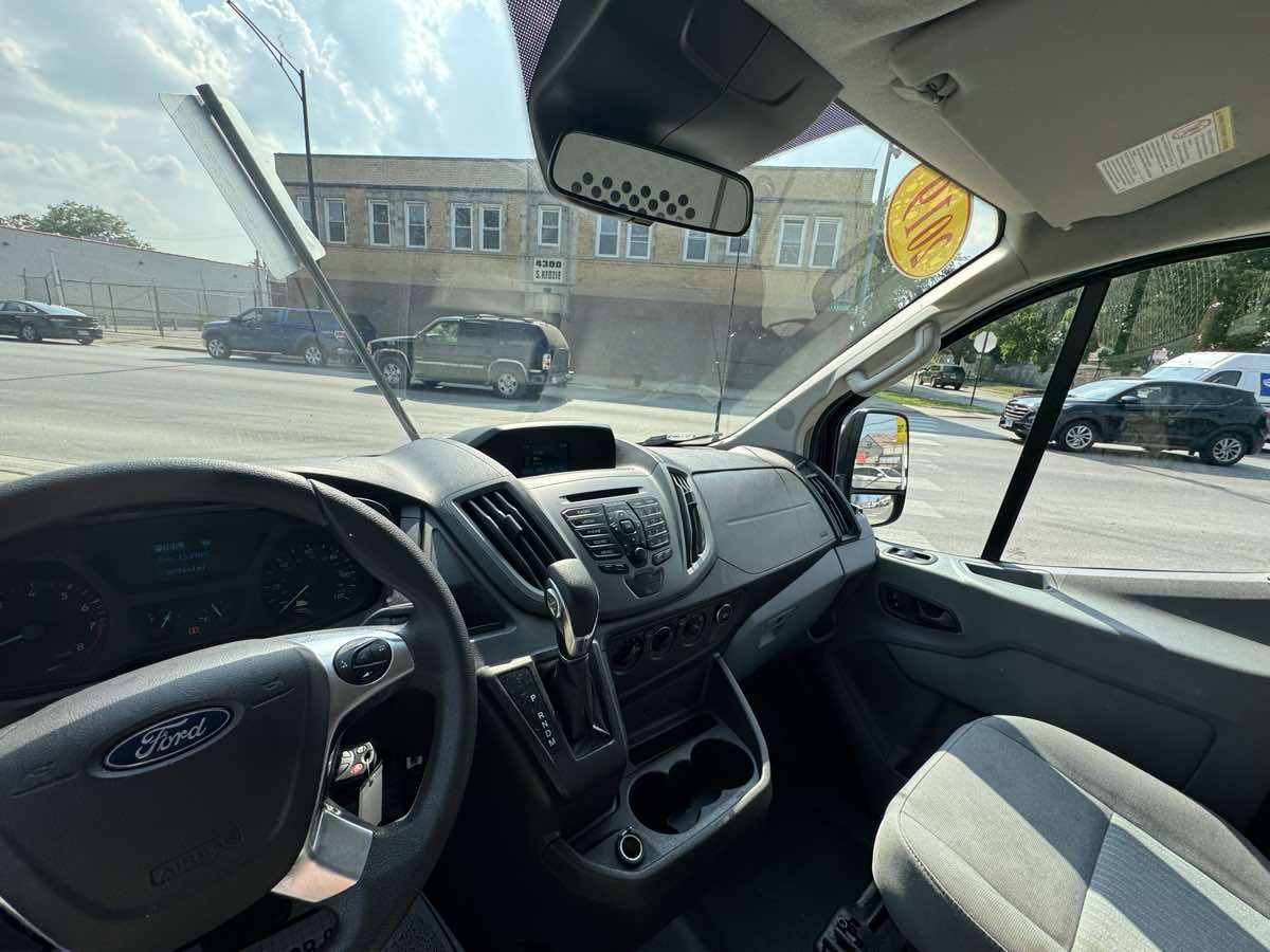 2019 Ford Transit Van photo 2