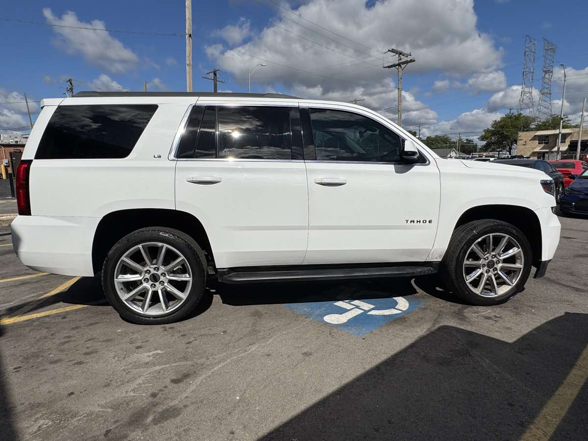 2015 Chevrolet Tahoe LS photo 4