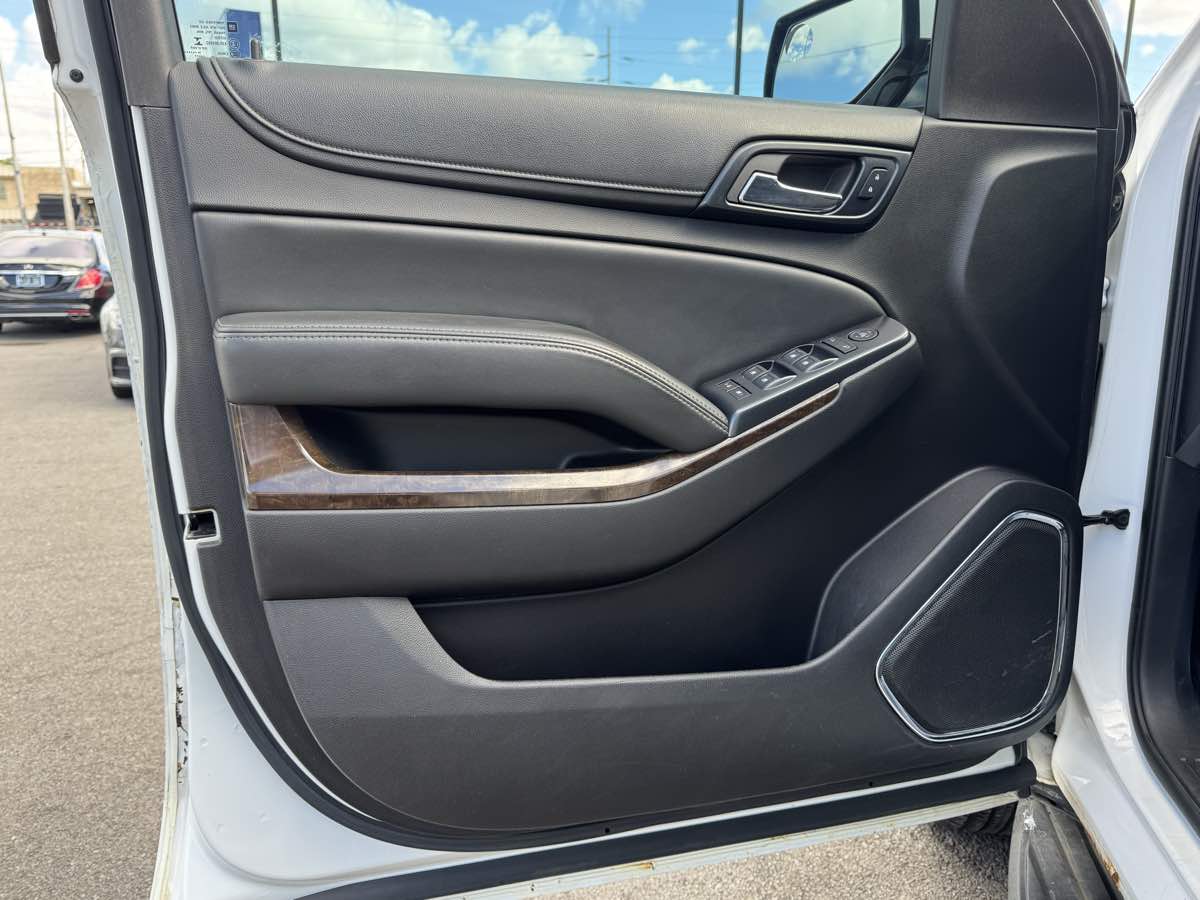 2015 Chevrolet Tahoe LS photo 23